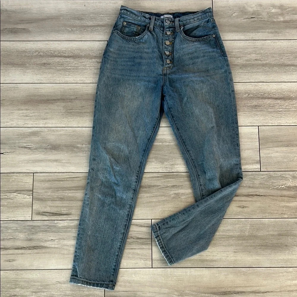 WEWOREWHAT button fly skinny tapered jeans size 26